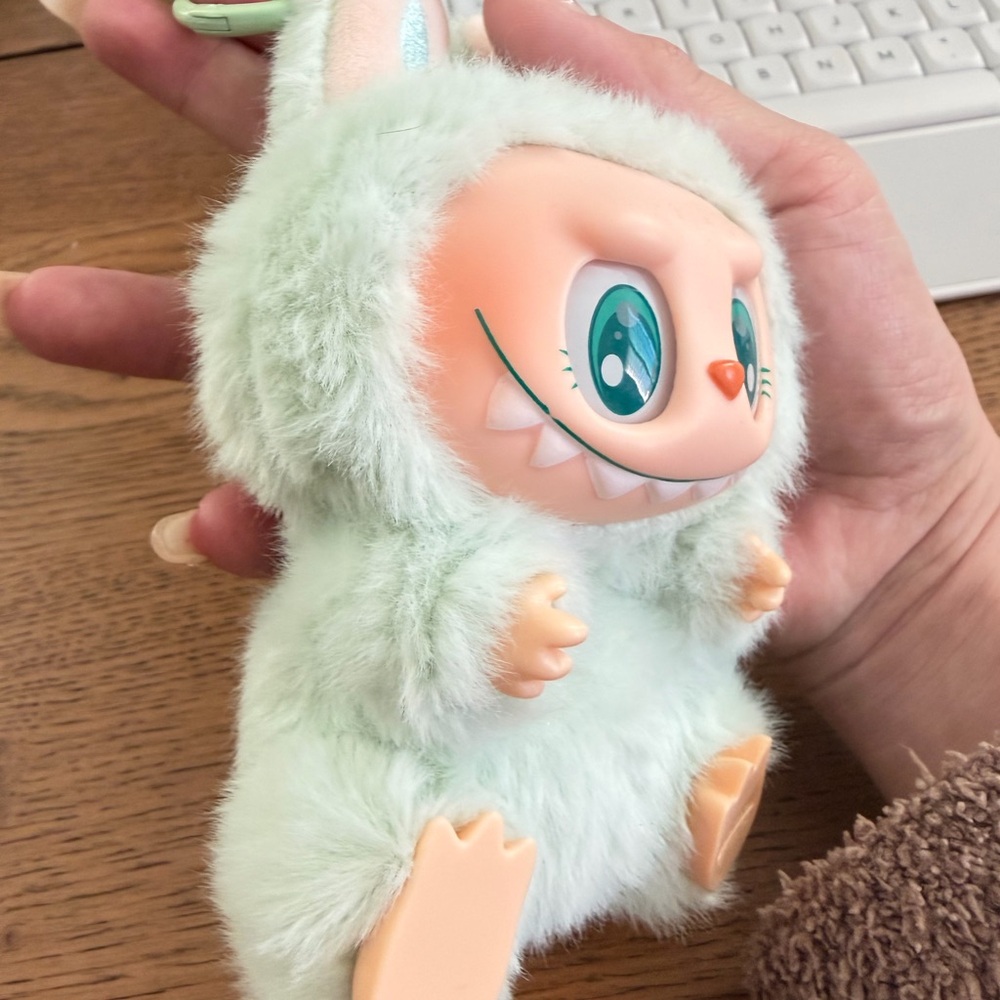 💯 Authentic Labubu Doll - Picture 3 of 3